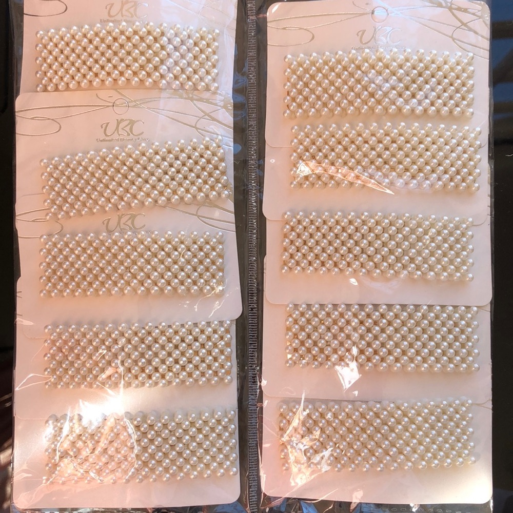 Pack of 10 pearl beaded clips